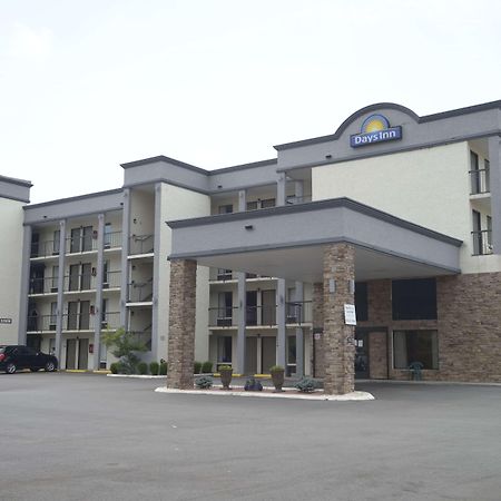 Days Inn By Wyndham Kodak/Sevierville Intrstate Smokeymntns Exteriör bild