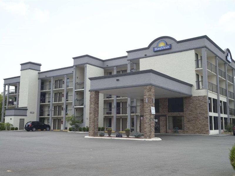 Days Inn By Wyndham Kodak/Sevierville Intrstate Smokeymntns Exteriör bild