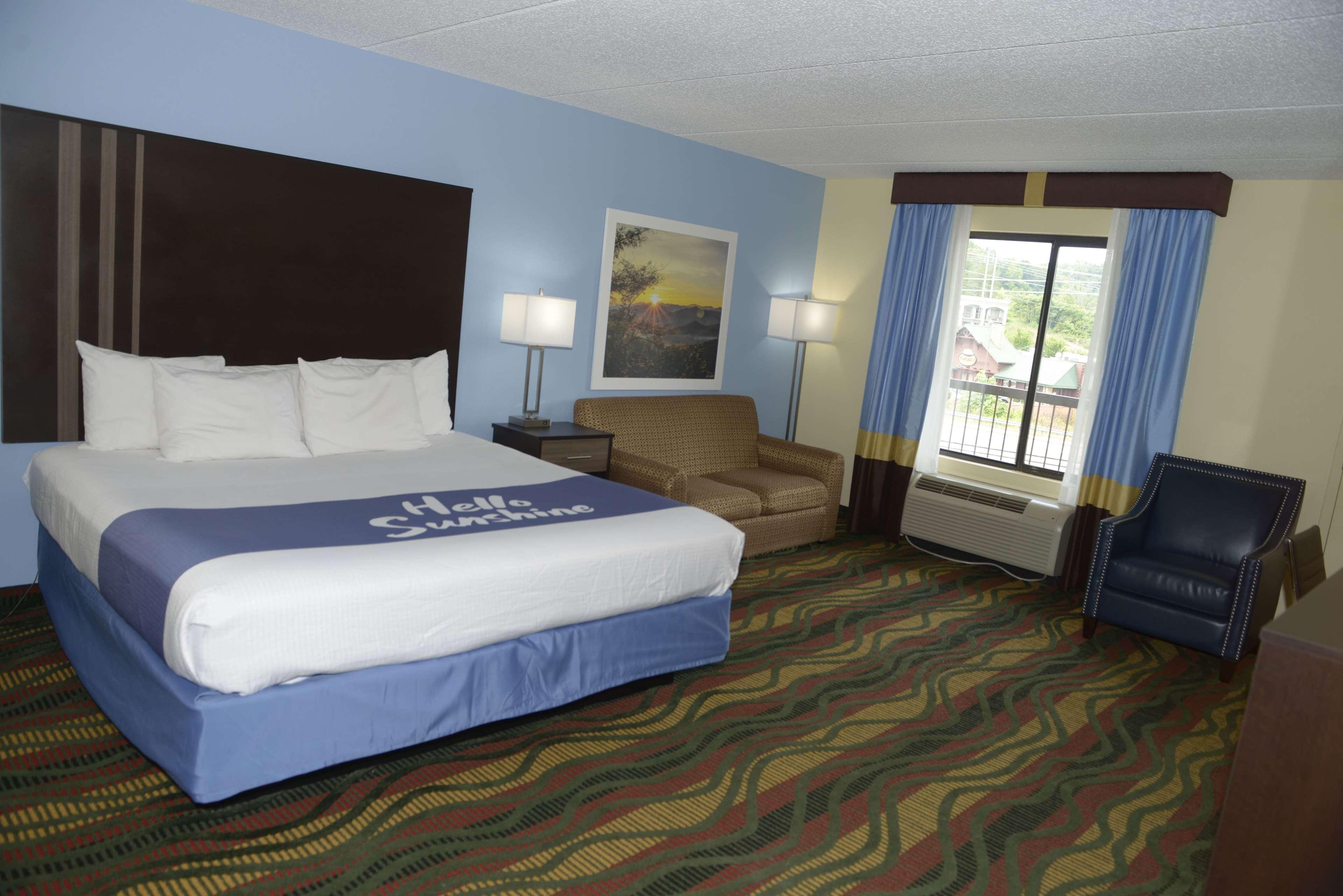 Days Inn By Wyndham Kodak/Sevierville Intrstate Smokeymntns Exteriör bild