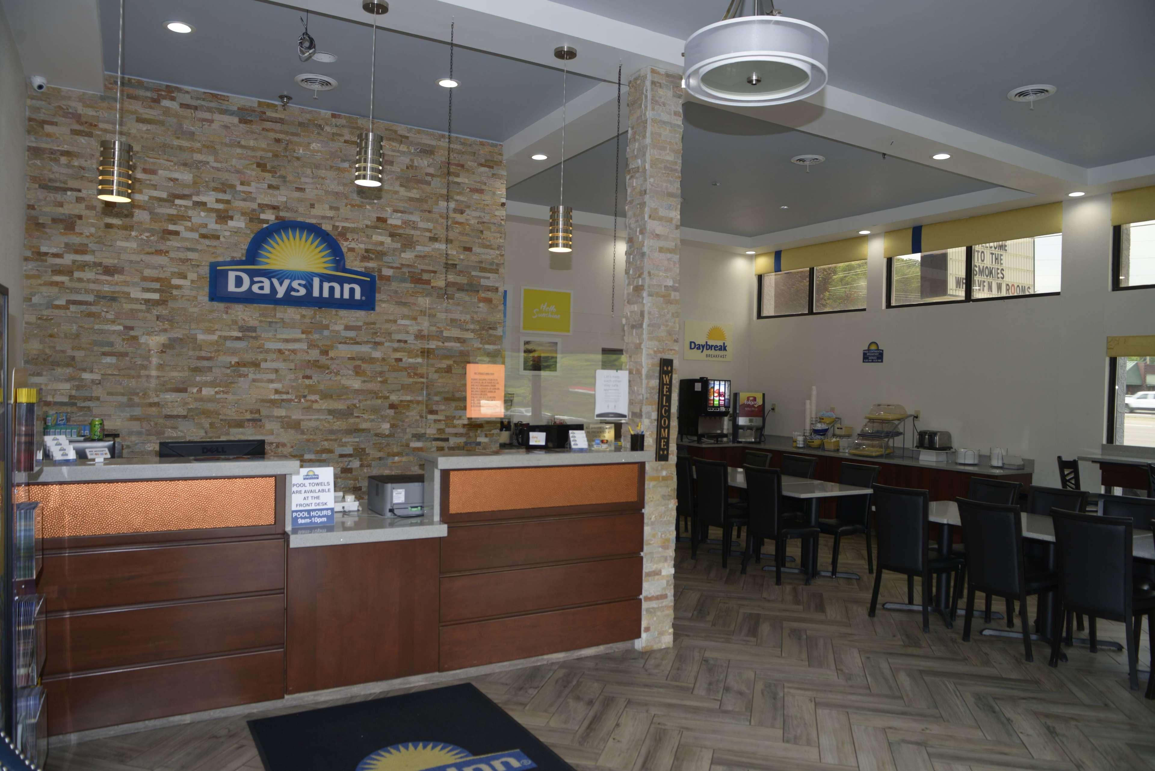 Days Inn By Wyndham Kodak/Sevierville Intrstate Smokeymntns Exteriör bild